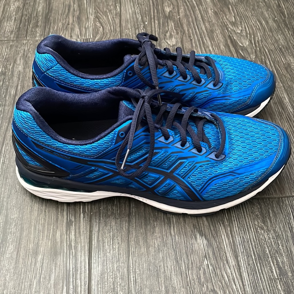 ASICS 10.5